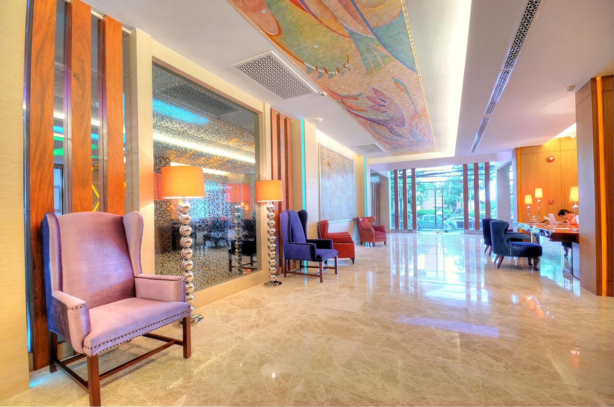 One One Bangkok Hotel Exterior foto